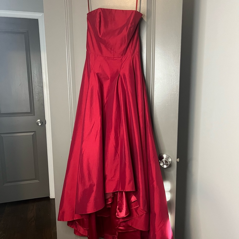 White House Black Market Ball Gown High Low Size 2